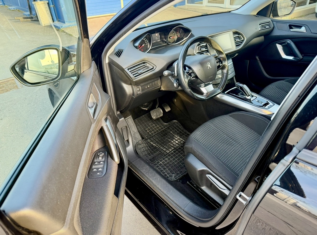 
								De vânzare Peugeot 308 full									