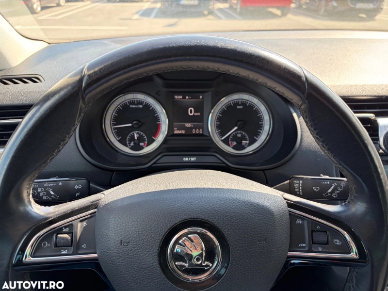 
								Skoda octavia 2020 full									